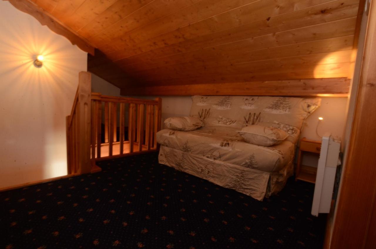A, Village Des Lapons Les Saisies, 3 Et 1 Espace Nuit Mezzanine *